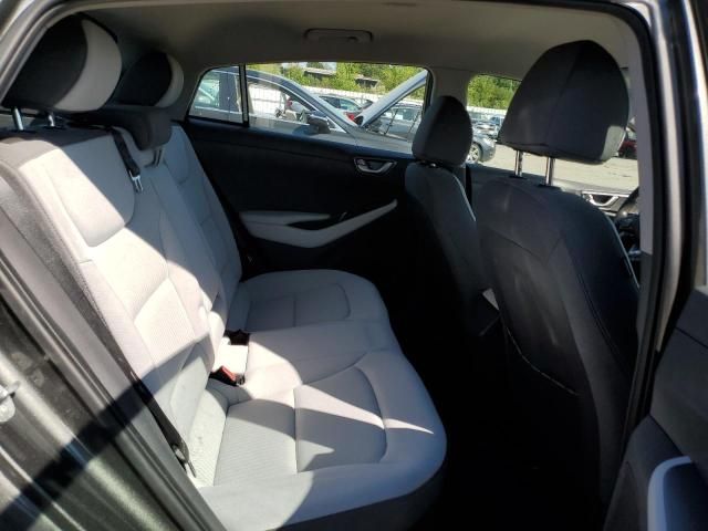 2022 Hyundai Ioniq SE