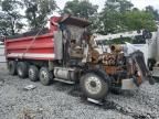 2005 Kenworth T800 Dump Truck