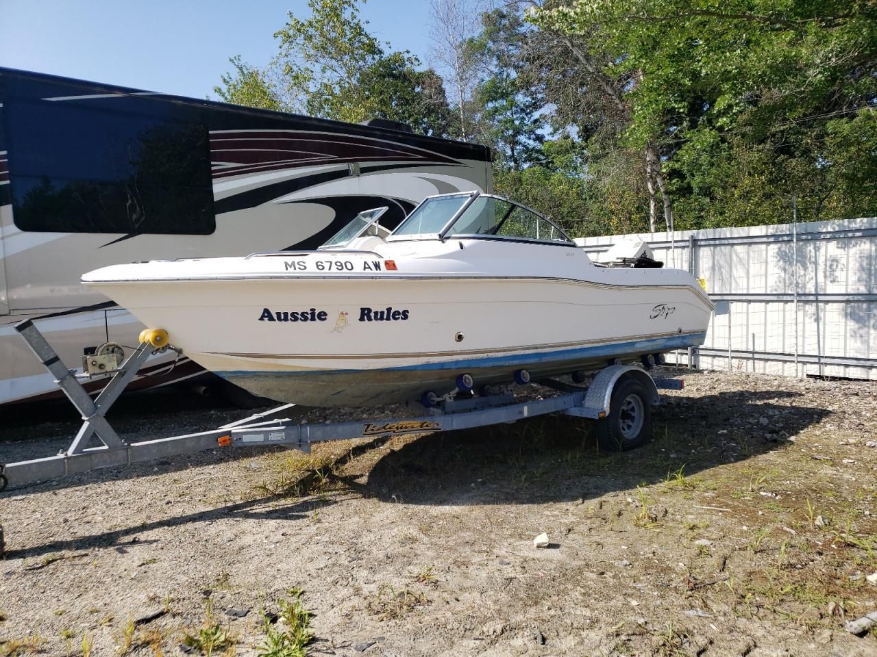 2009 Seasport/united Marine Co Boat With Trailer