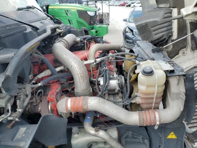 2015 International Prostar Semi Truck