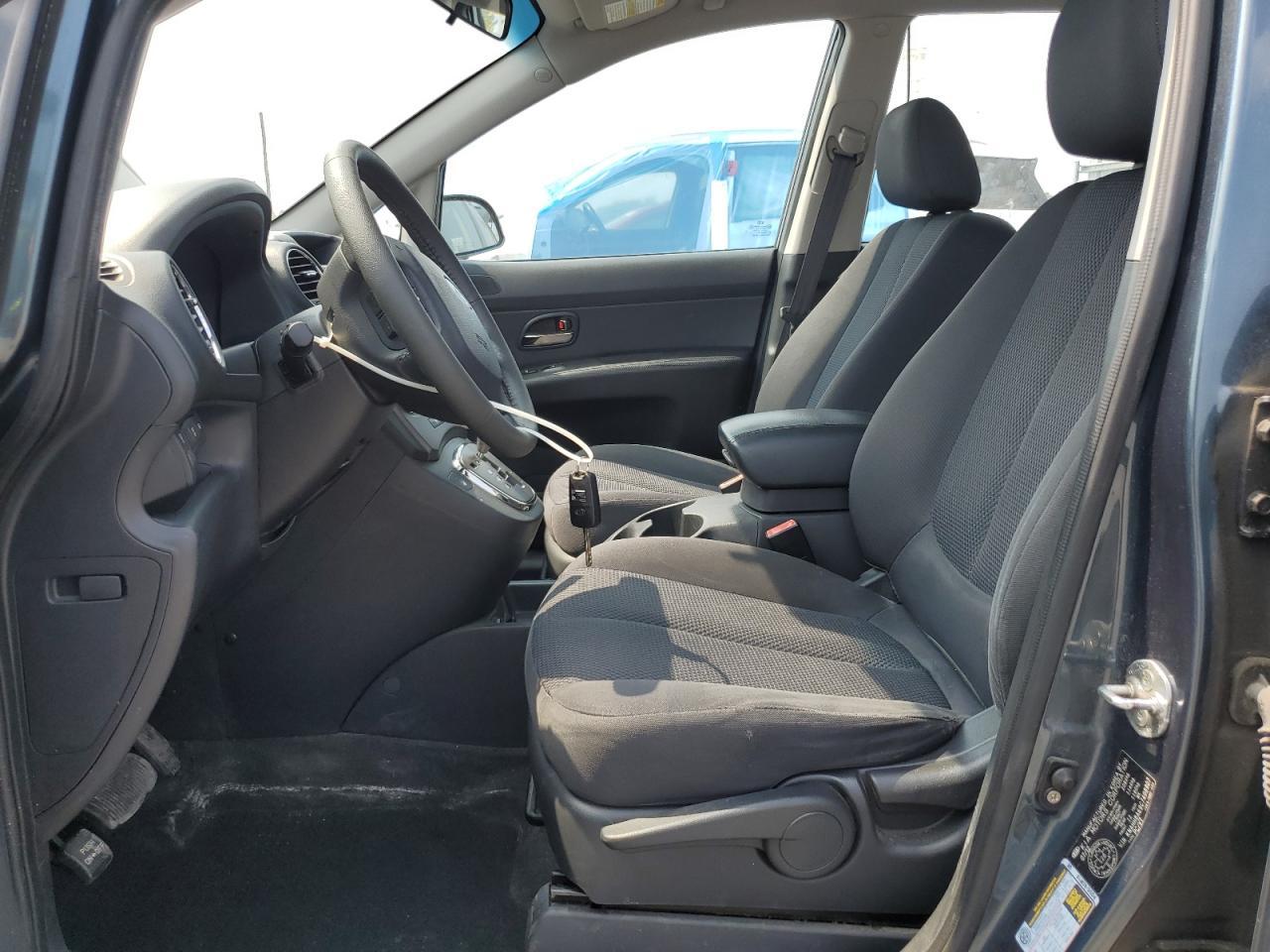 2012 KIA Rondo