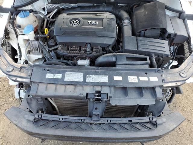 2014 Volkswagen Passat SE