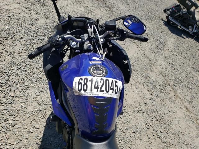 2009 Yamaha FZ6 R