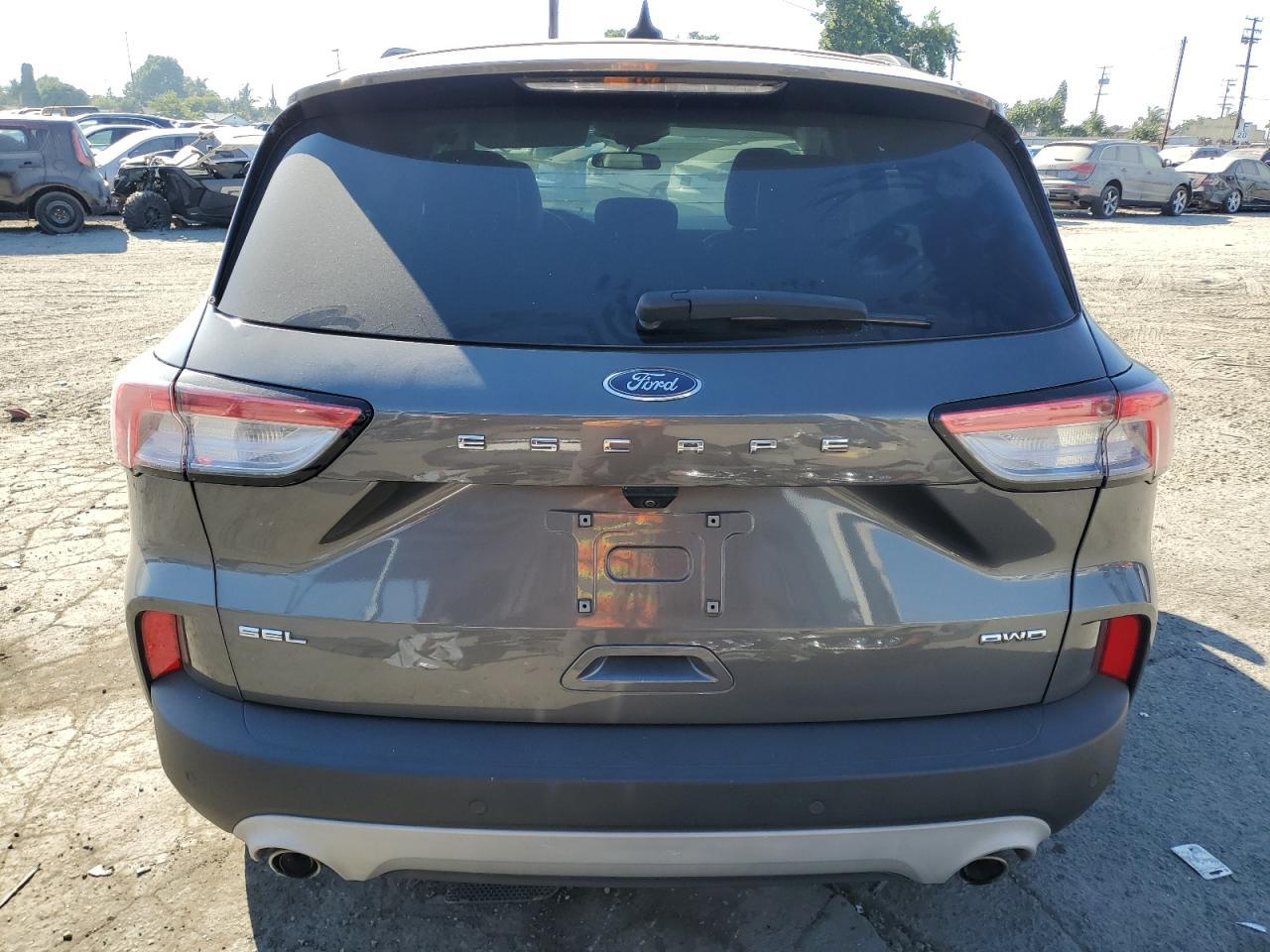 2021 Ford Escape sel