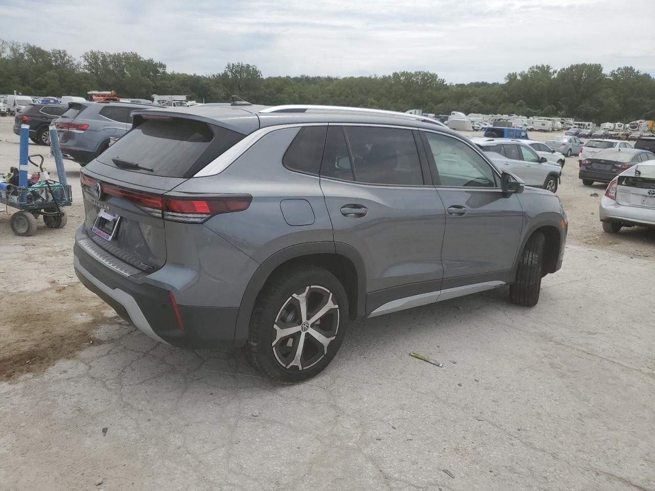 2025 Volkswagen Tiguan se