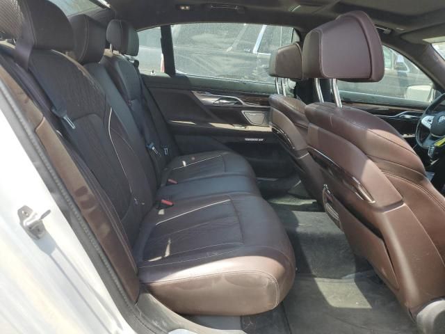 2016 BMW 750 XI