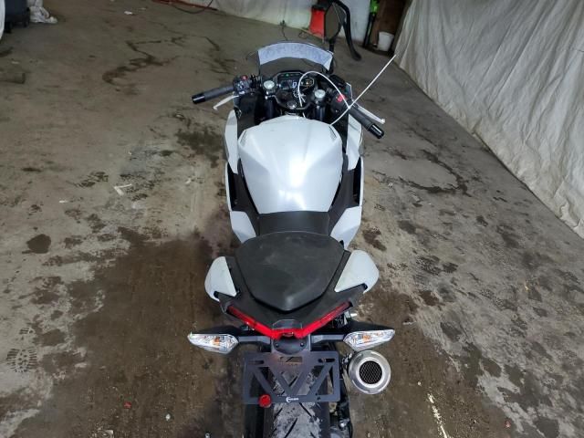 2025 Kawasaki EX500