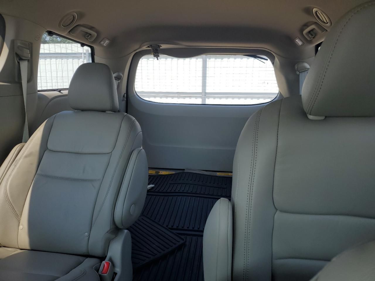 2018 Toyota Sienna xle