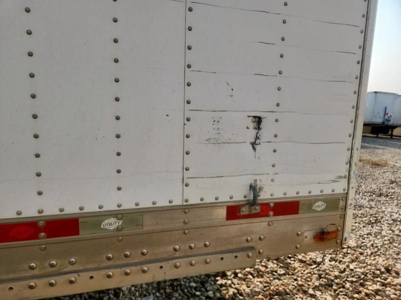 2013 Utility VS2RA Refrigerated Van Trailer
