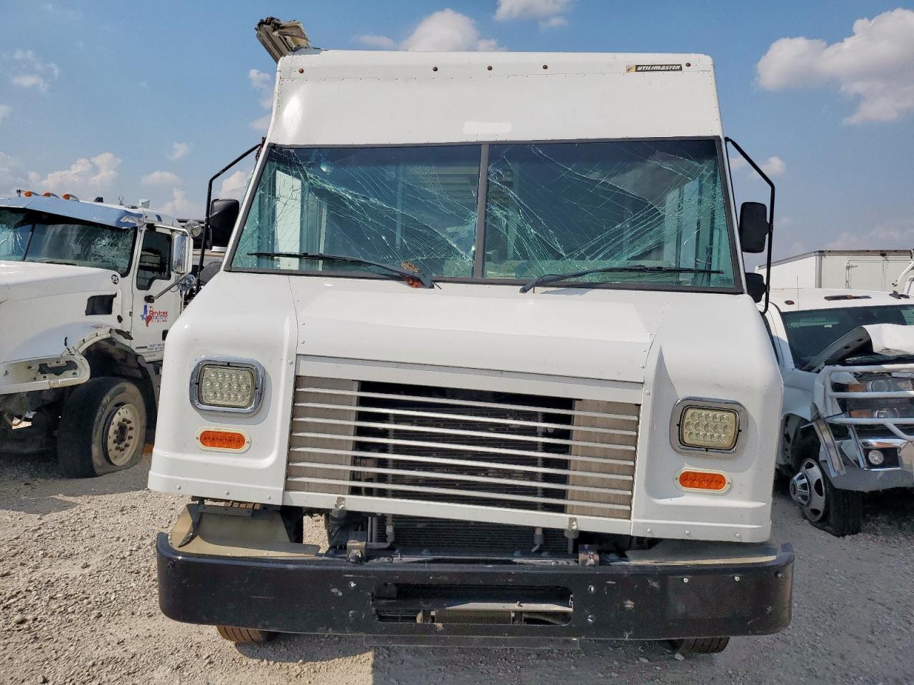 2020 Ford F59