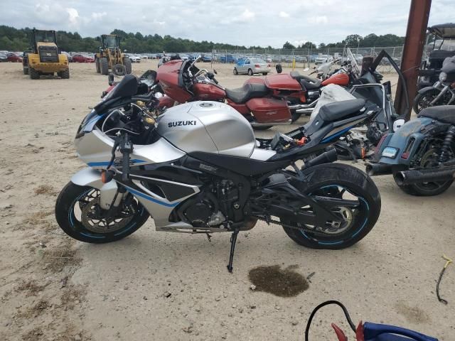 2025 Suzuki GSX-R1000