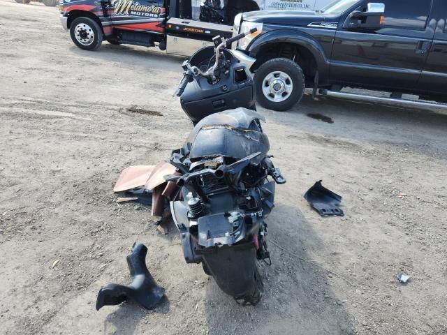2022 Suzuki UH200