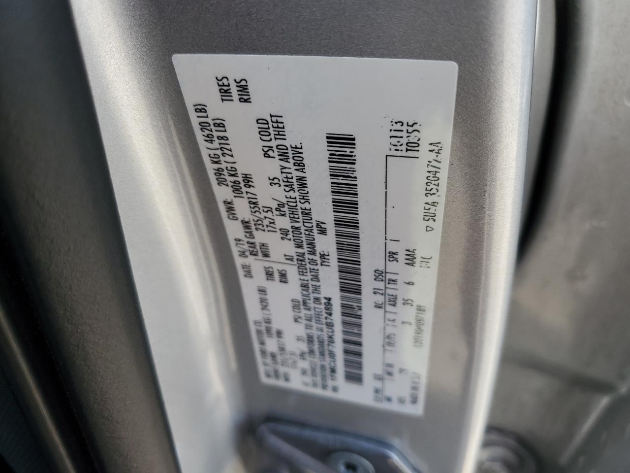 2019 Ford Escape s