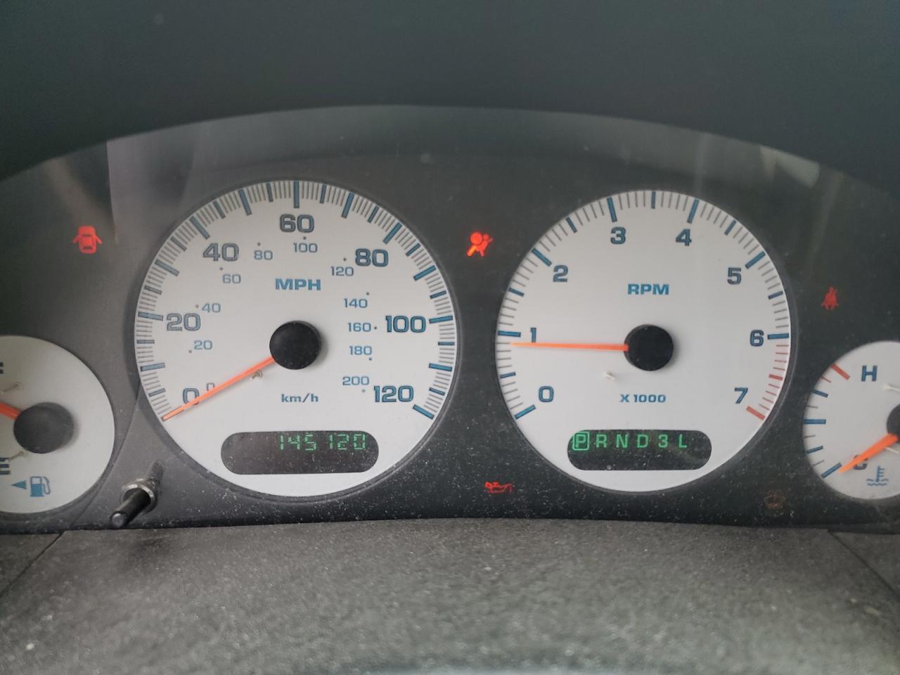 2003 Chrysler Voyager lx