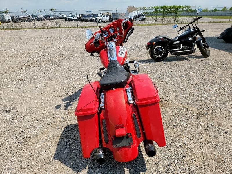 2010 Harley-Davidson Flhxse