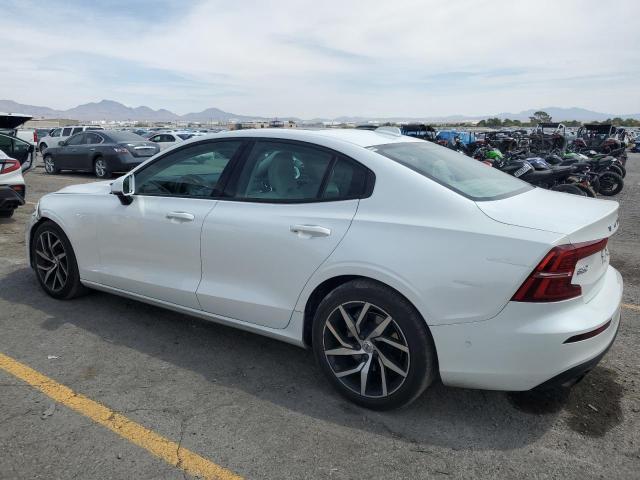 2020 Volvo S60 T5 Momentum
