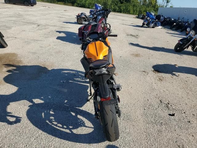 2025 Kawasaki EX650 P