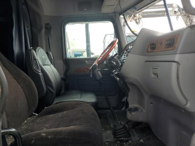 2009 Peterbilt 386 Semi Truck