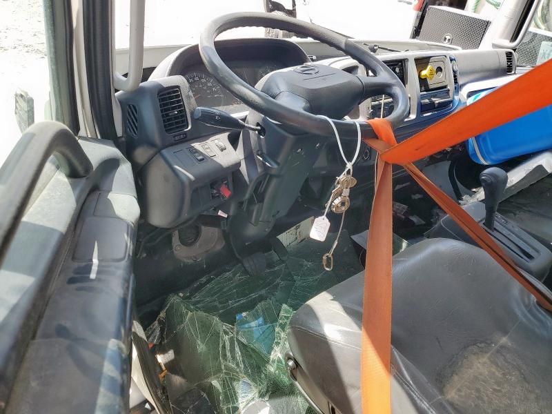 2020 Hino 258 268