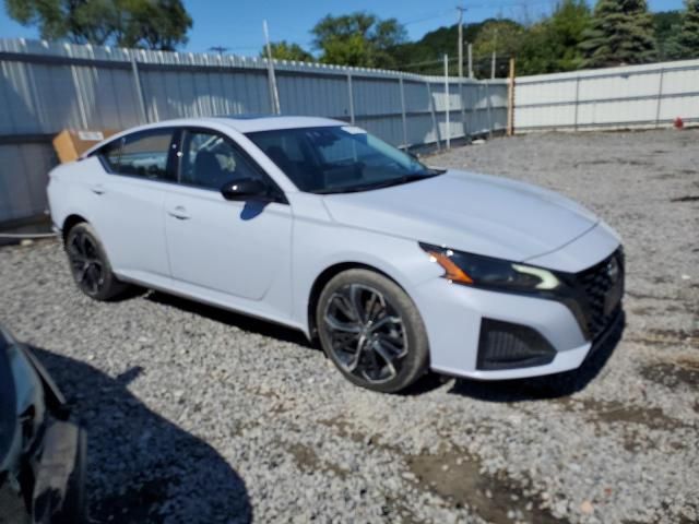 2023 Nissan Altima SR
