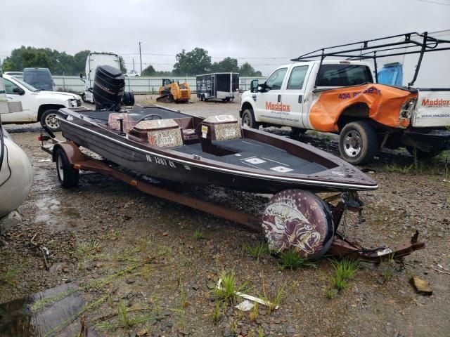 1985 Glastron Boat