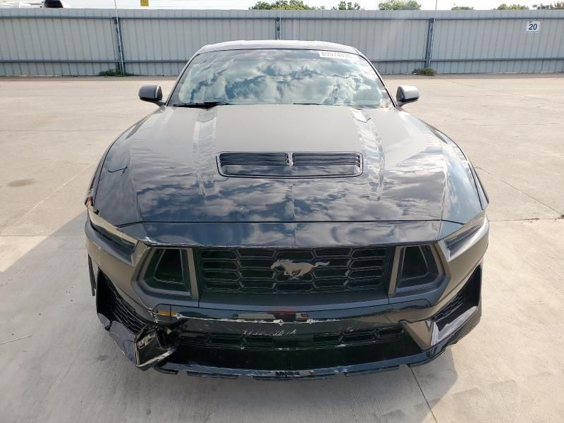 2024 Ford Mustang Dark Horse