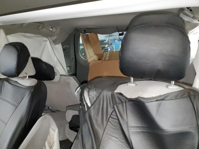 2016 Toyota Sienna le