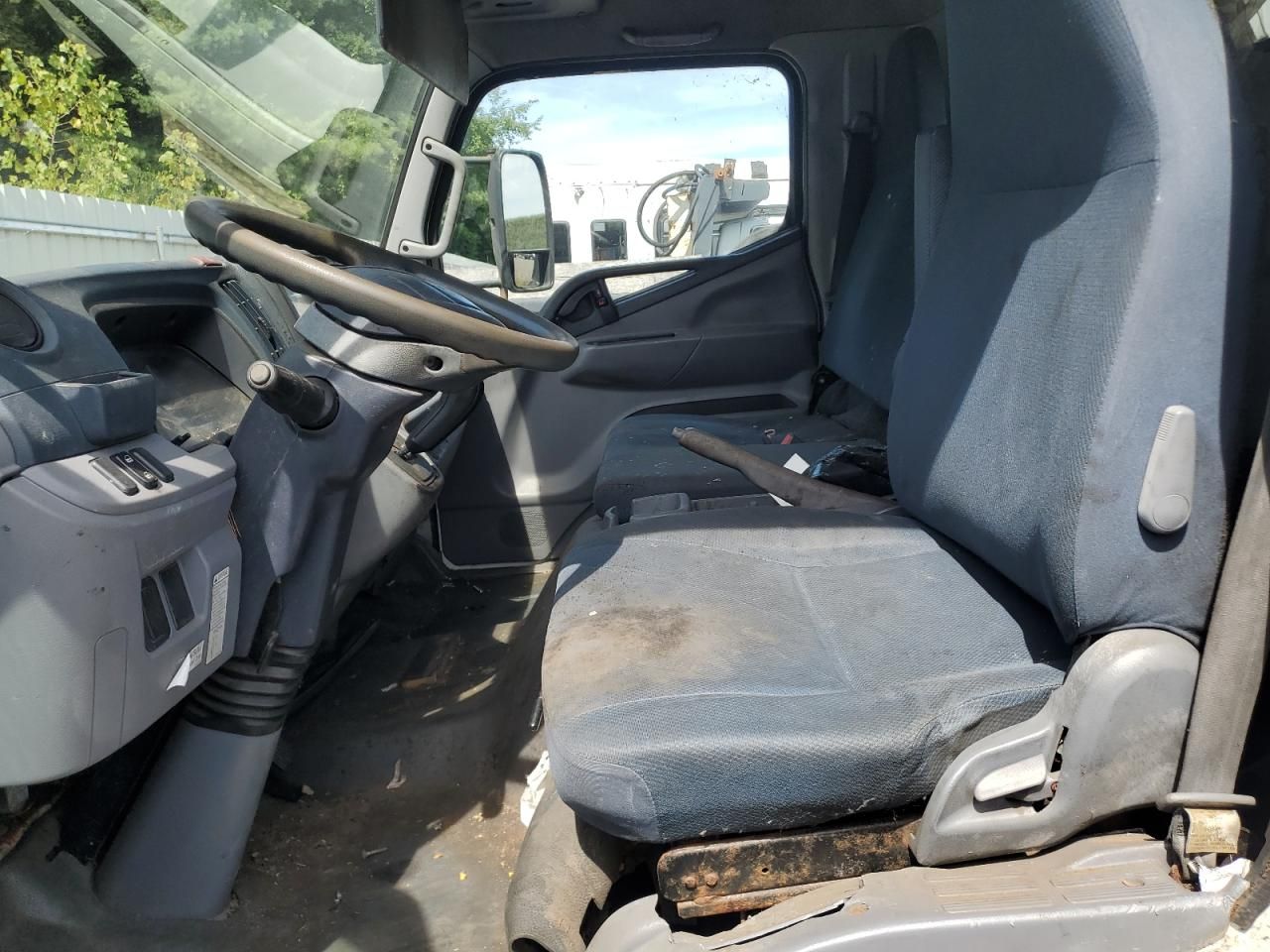 2013 Mitsubishi Fuso Truck OF America INC FE FEC72S