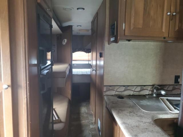 2015 Ford Econoline E450 Super Duty Cutaway van