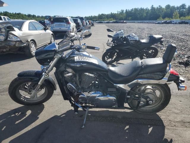2013 Suzuki VZ800