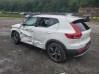 2025 Volvo XC40 Core