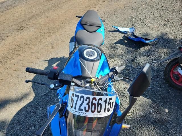 2024 Suzuki GSX800 F