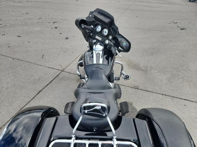 2010 Harley-Davidson Flhxxx