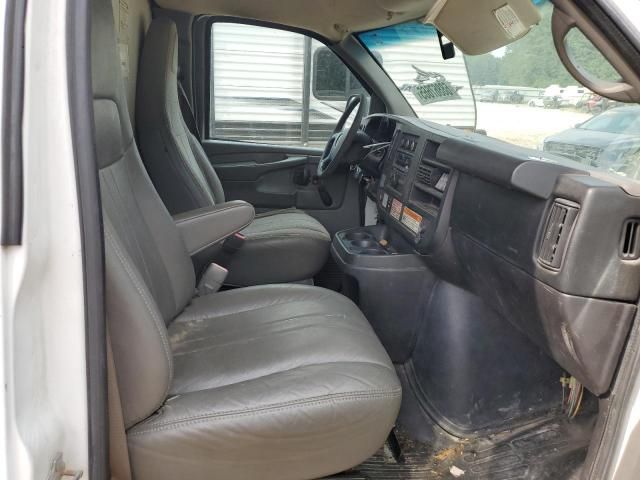 2012 GMC Savana Cutaway G3500