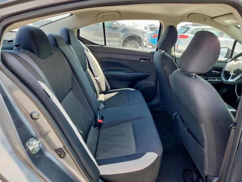 2020 Nissan Versa SV