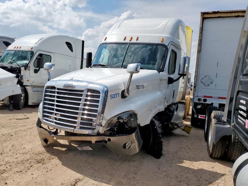 2016 Freightliner Cascadia 125 Semi Truck