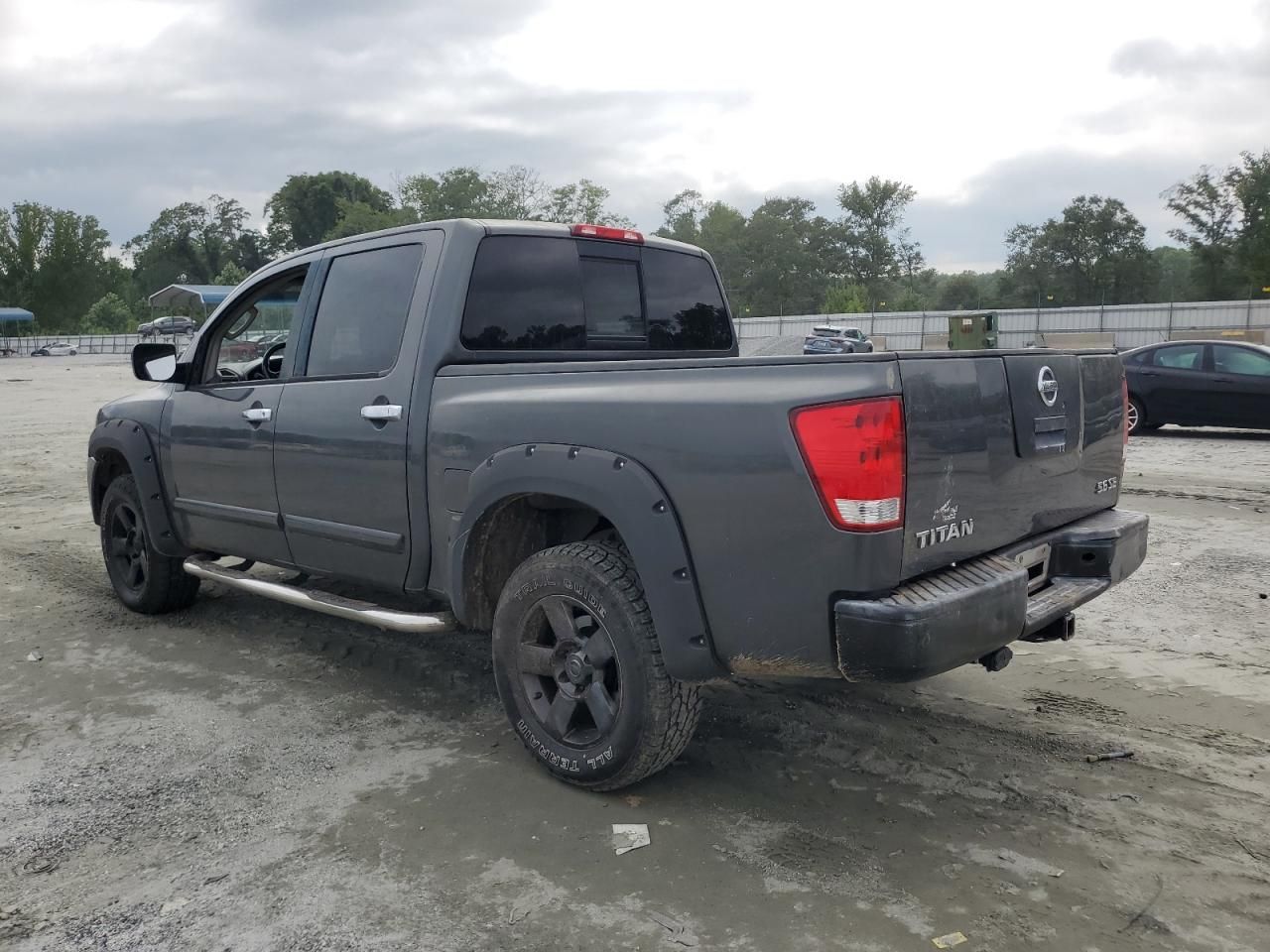 2004 Nissan Titan XE