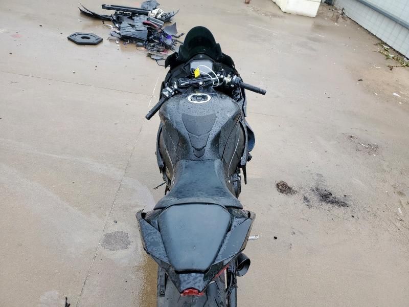 2024 Kawasaki ZX1002 L