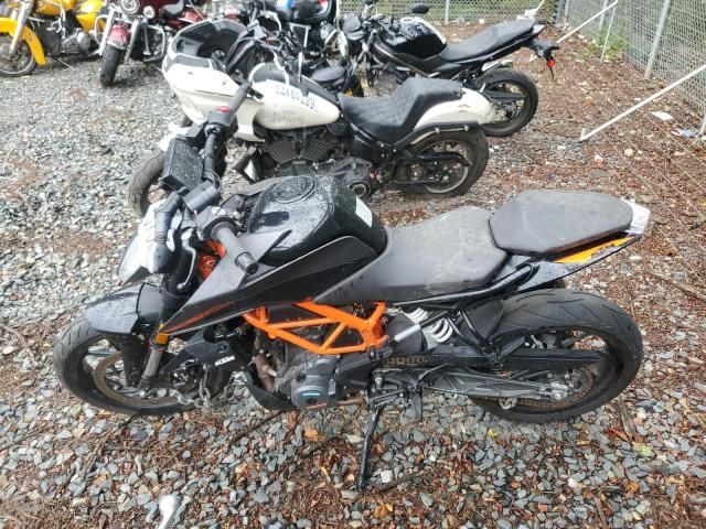 2023 KTM 390 Duke
