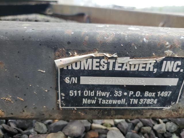 2005 Homeseader 2005 Homesteader Enclosed Cargo Trailer