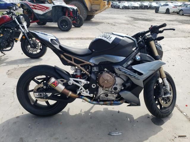 2023 BMW S 1000 R