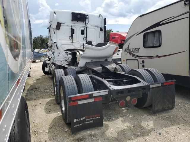 2016 Freightliner Cascadia 125 Semi Truck