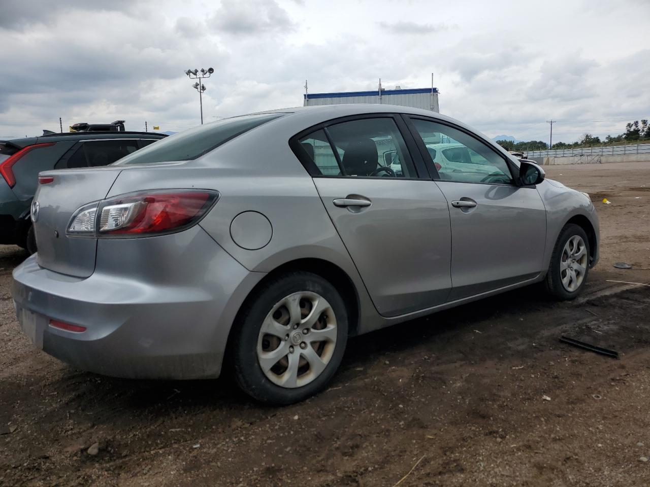 2013 Mazda 3 I