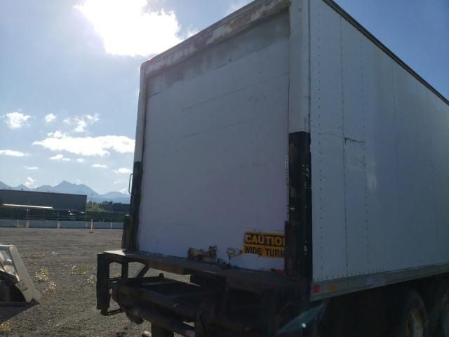 2005 Peterbilt 330