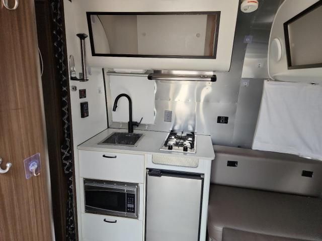 2021 Airstream Caravel