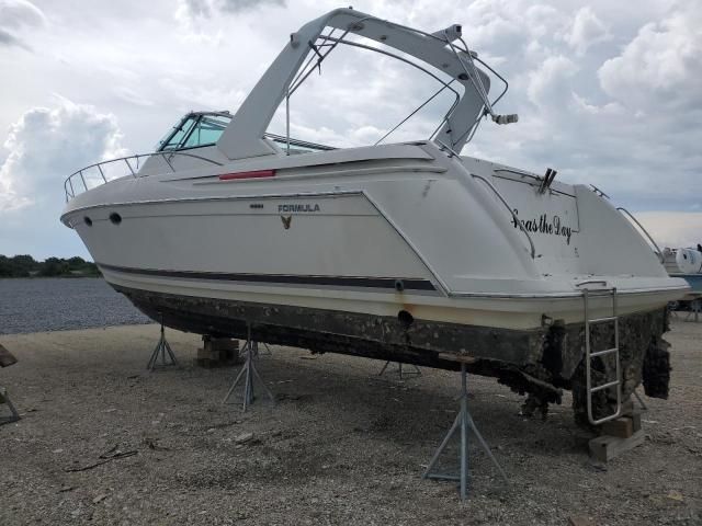 2000 Formula ULA Boat