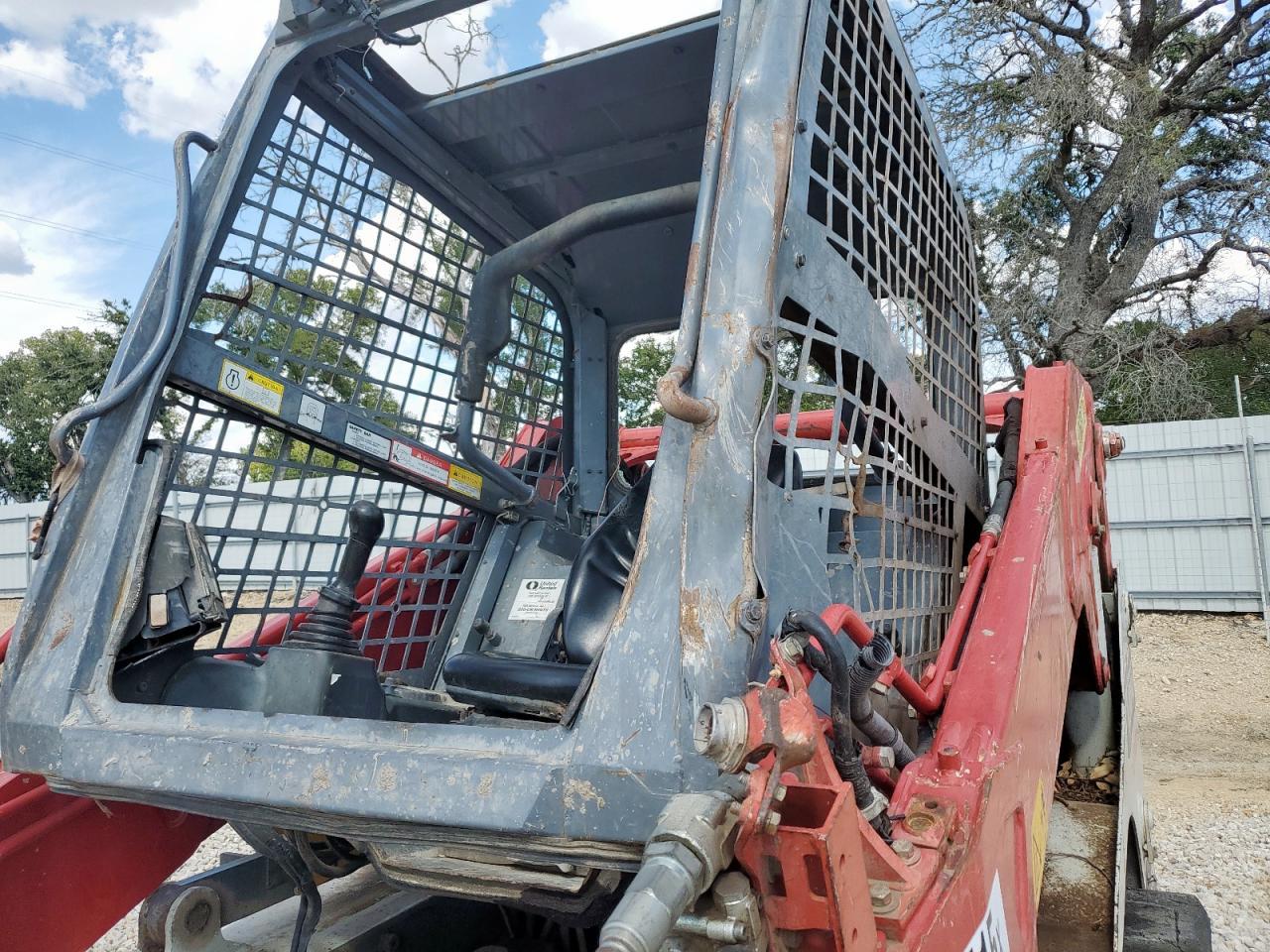 2017 Takeuchi TL10V2 Tracked Skid Steer Loader