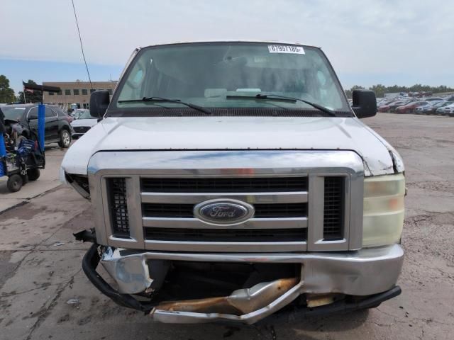2009 Ford Econoline E350 Super Duty Wagon