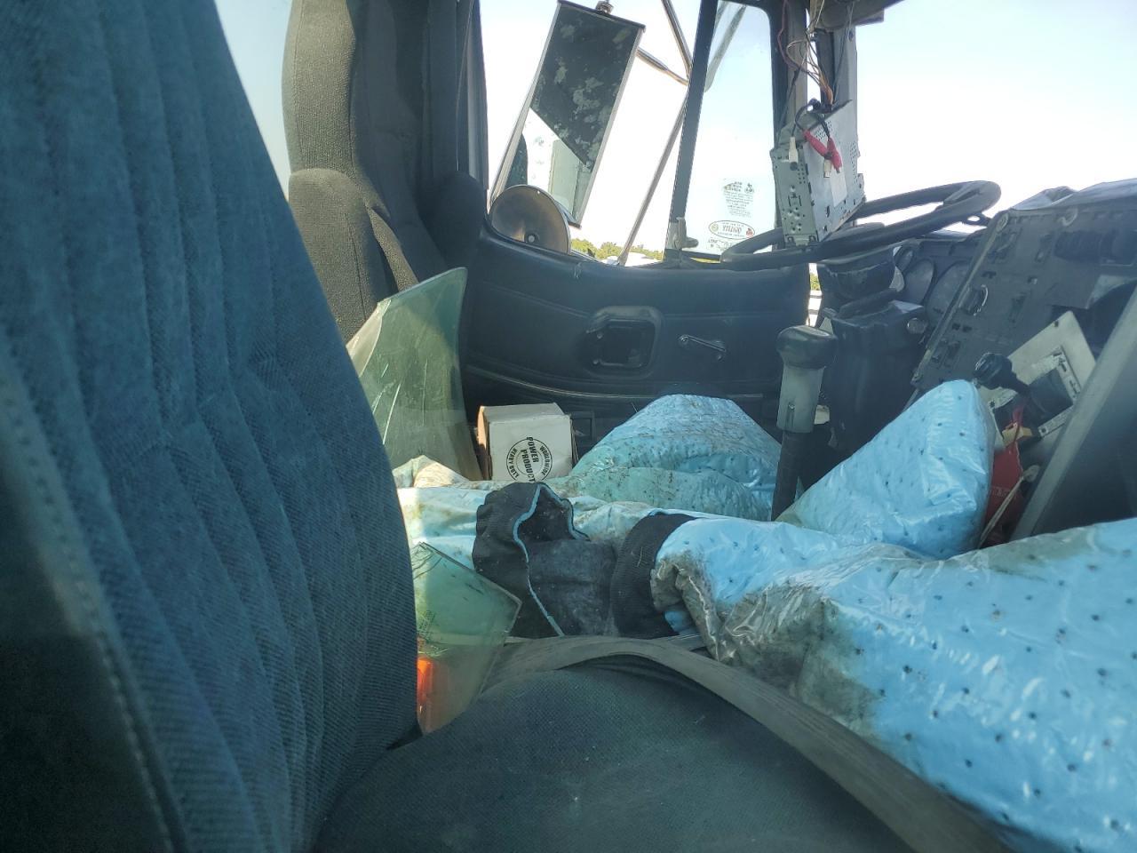 1997 Mack 600 CH600