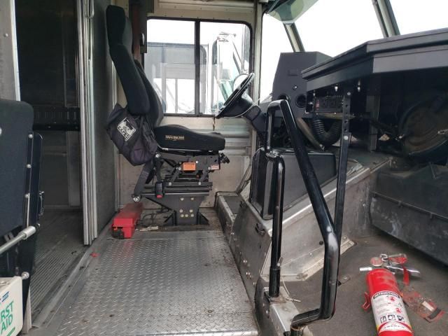 2012 Workhorse Custom Chassis 2012 Workhorse Commercial-Trucks Delivery Van